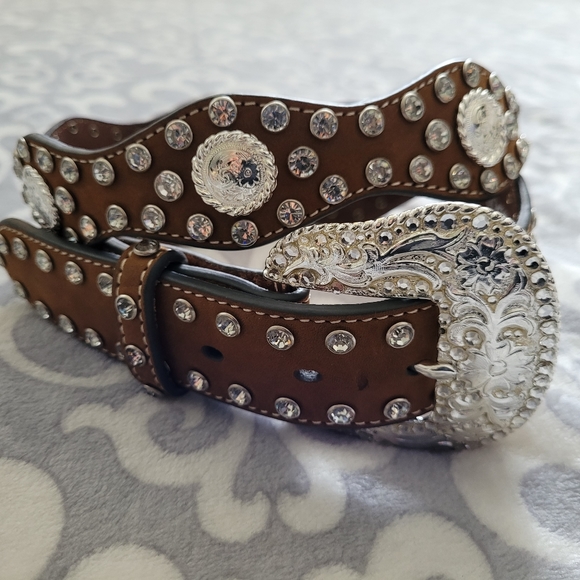 Nocona Accessories - Nocona Western brown leather belt, Rhinestone studded, Silver buckle, Medium